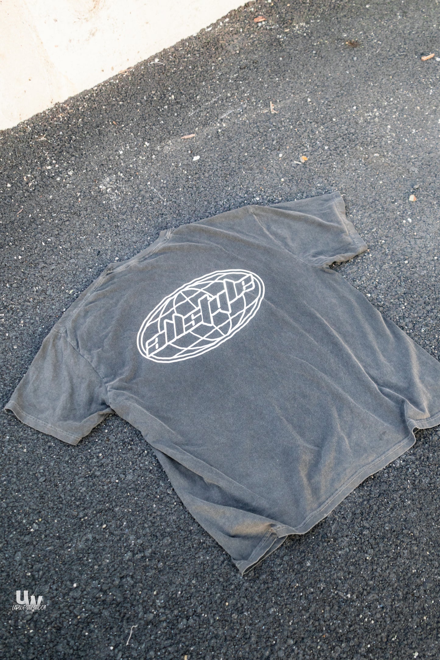 WORLDWIDE TEE (CHARCOAL)